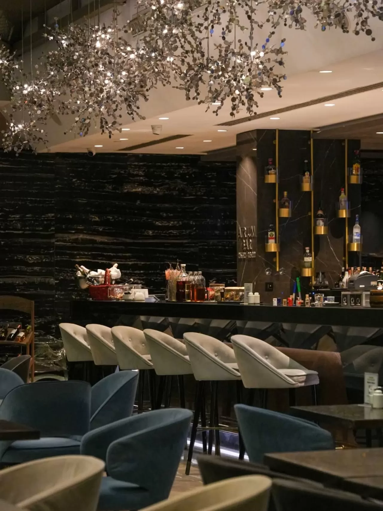 DoubleTree by Hilton İstanbul - Piyalepaşa'da Bar Keyfi