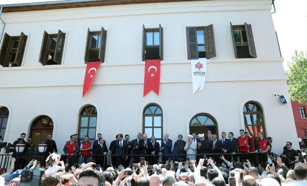 Gümrükçü İshak Ağa Camii Restorasyonu Tamamlandı, Açılış Töreni Gerçekleştirildi