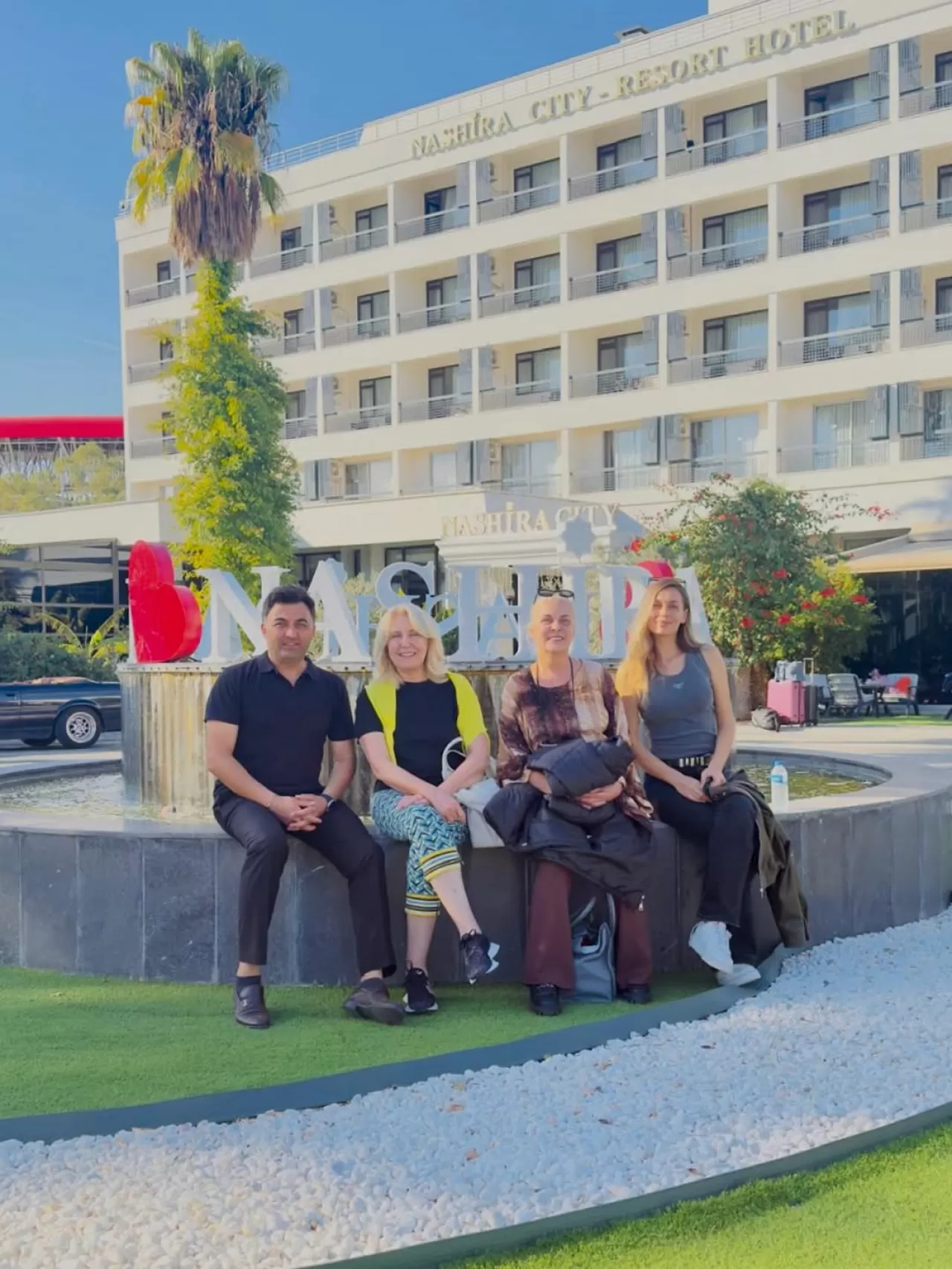 Nergis Kumbasar, Nurseli İdiz ve Kimya Gökçe Aytaç Nashira Resort Aqua & Spa'da Ağırlandı