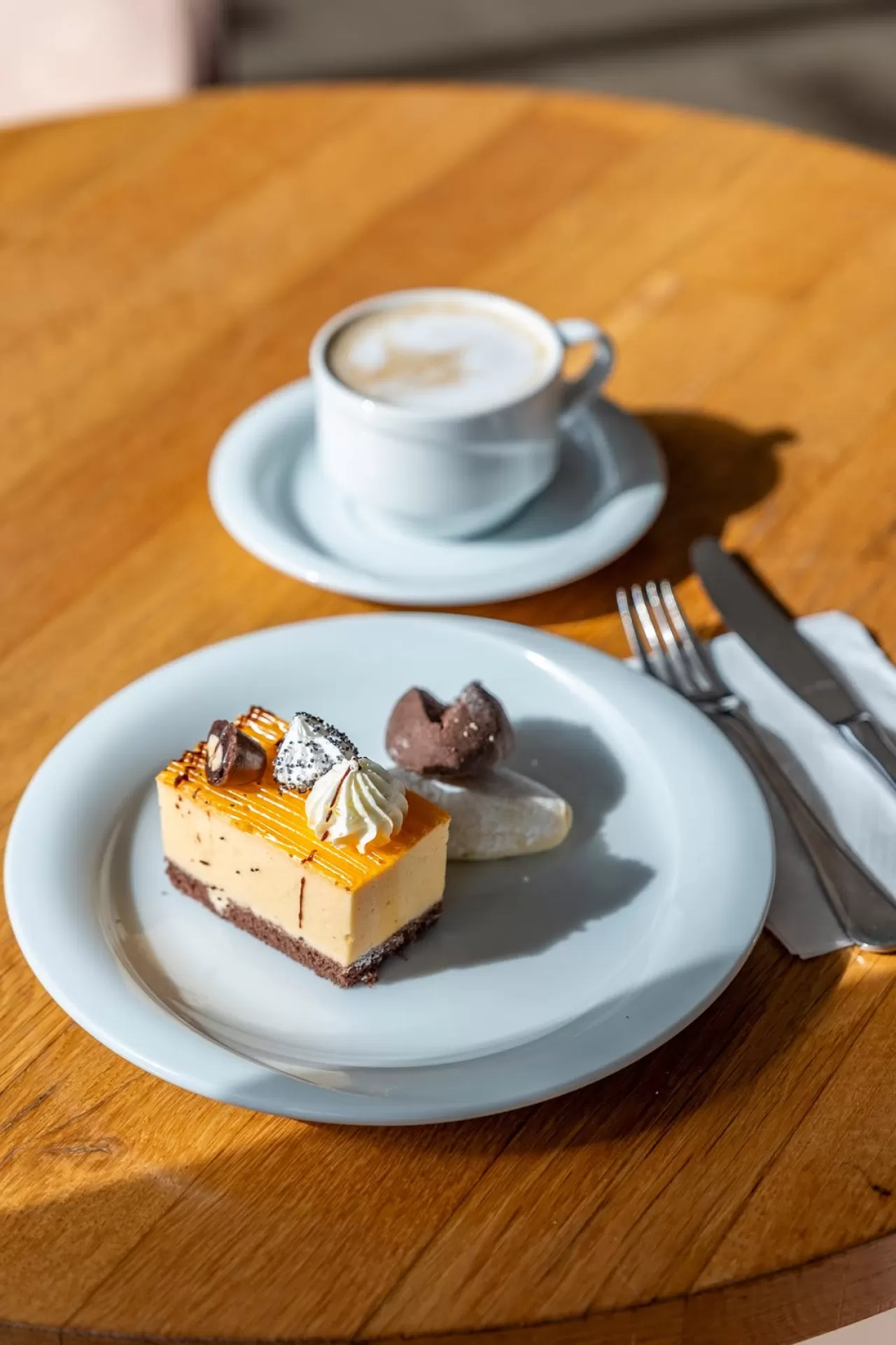 Side Star Beach'te Akdeniz'in Tadı: Kahve ve Tatlı Keyfi