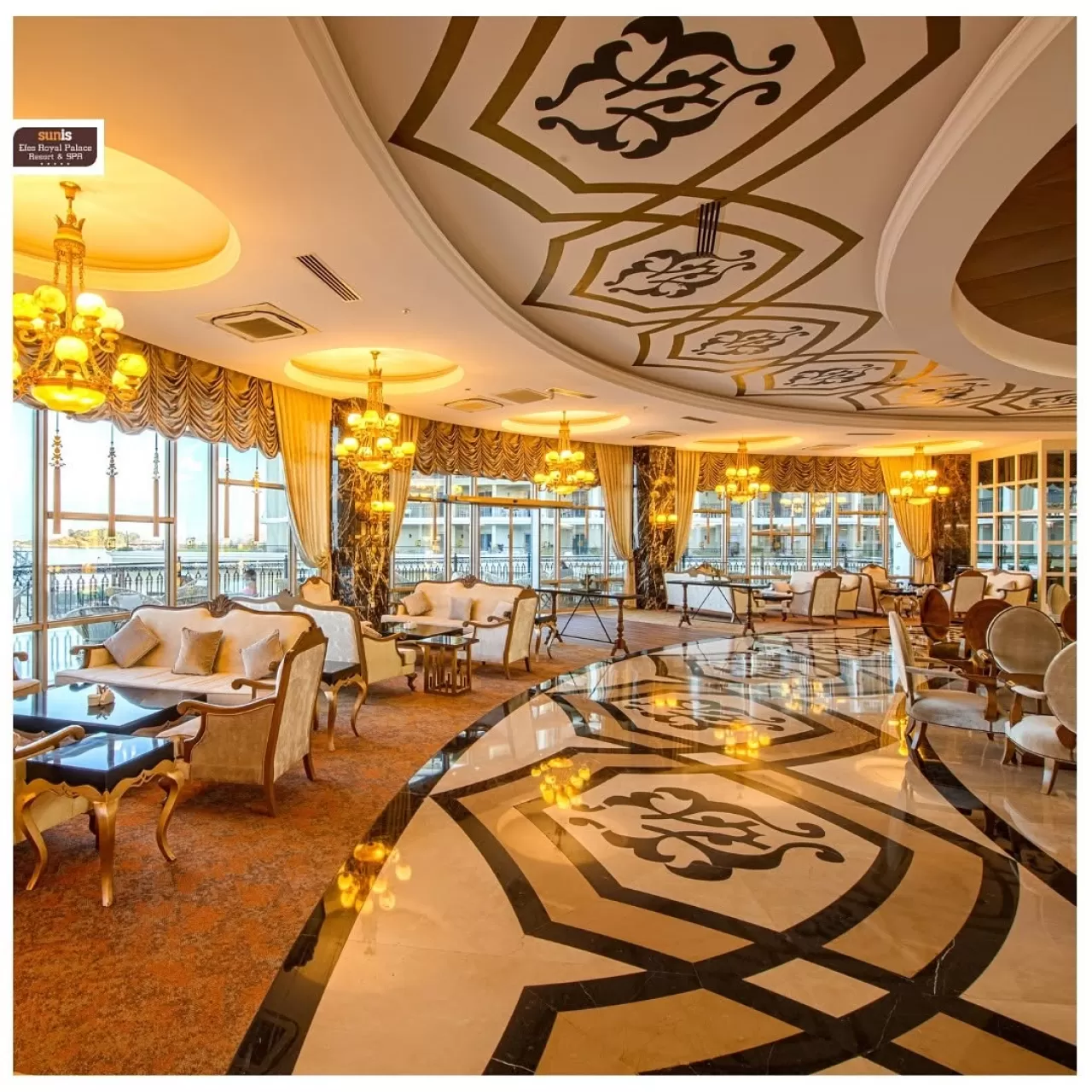 Sunis Efes Royal Palace Resort Hotel Spa, Ege Manzarasında Lüks ve Konfor Sunuyor