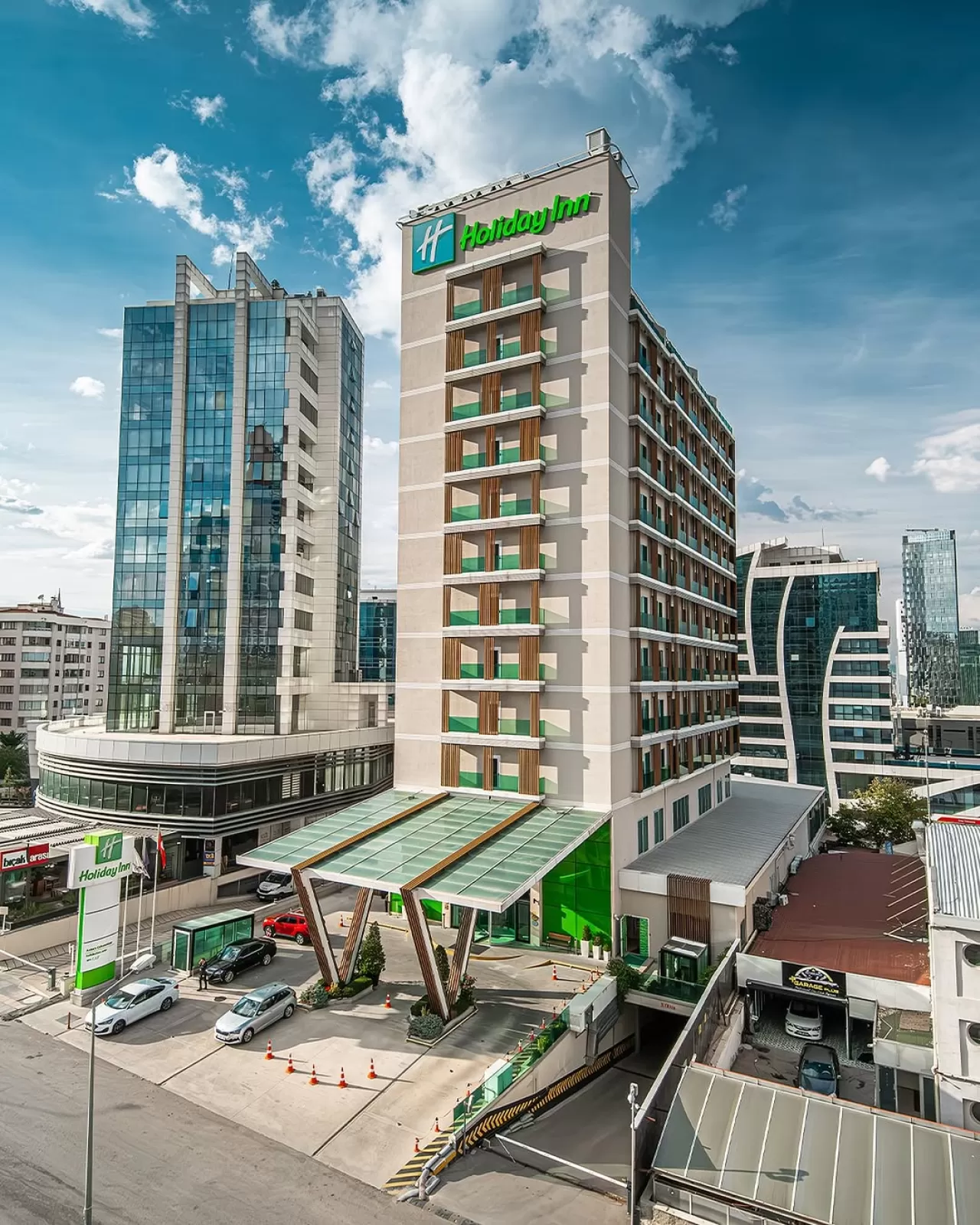 Ankara'nın Merkezinde Konfor ve Modern Mimarinin Buluşma Noktası: Holiday Inn Çukurambar