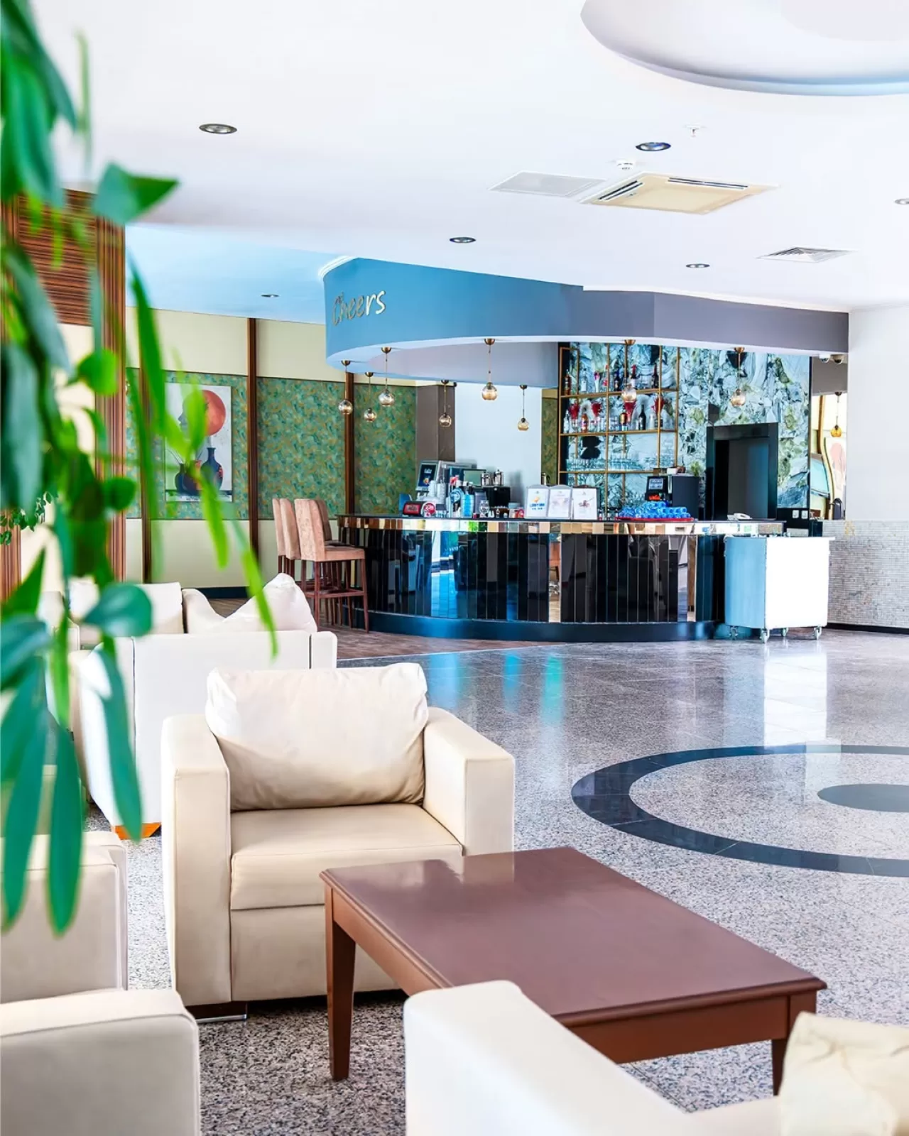 Çenger Beach Resort Otel, Tatilcilere Kapsamlı Olanaklar Sunuyor