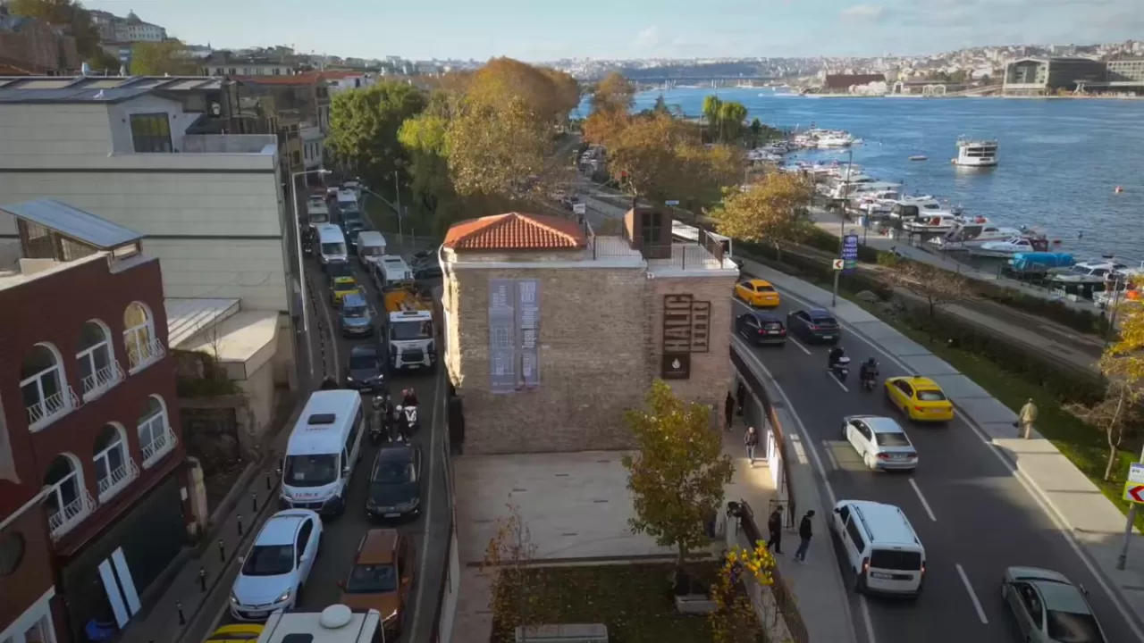 Haliç Kıyısında Üç Yeni Sergi: Taşın, Hafızanın ve Aidiyetin İzinde