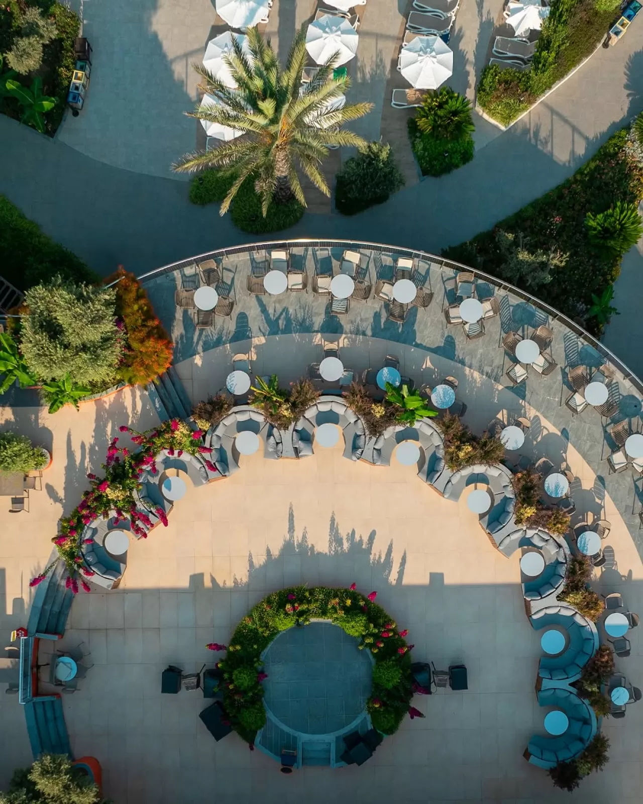 Kirman Belazur Resort & Spa'da Gün Batımının Adresi: Sunset Bar