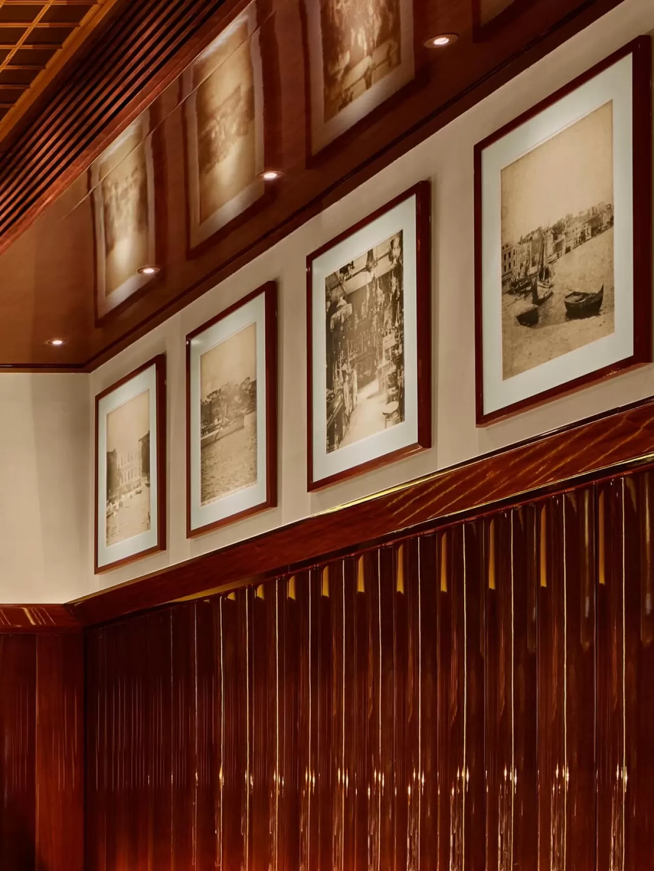 Divan İstanbul'daki 'd Bar', Zamansız Bir Atmosfer Sunuyor