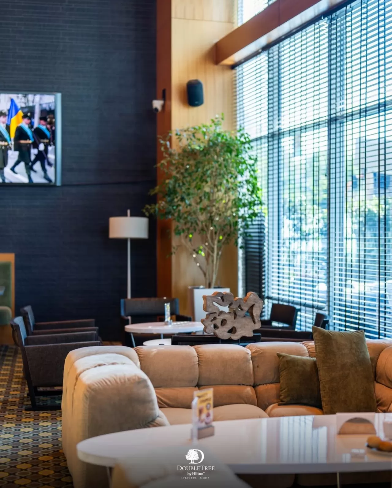 La Gazetta Lobby Bar, Günün İlk Anlarını Zarafetle Karşılıyor