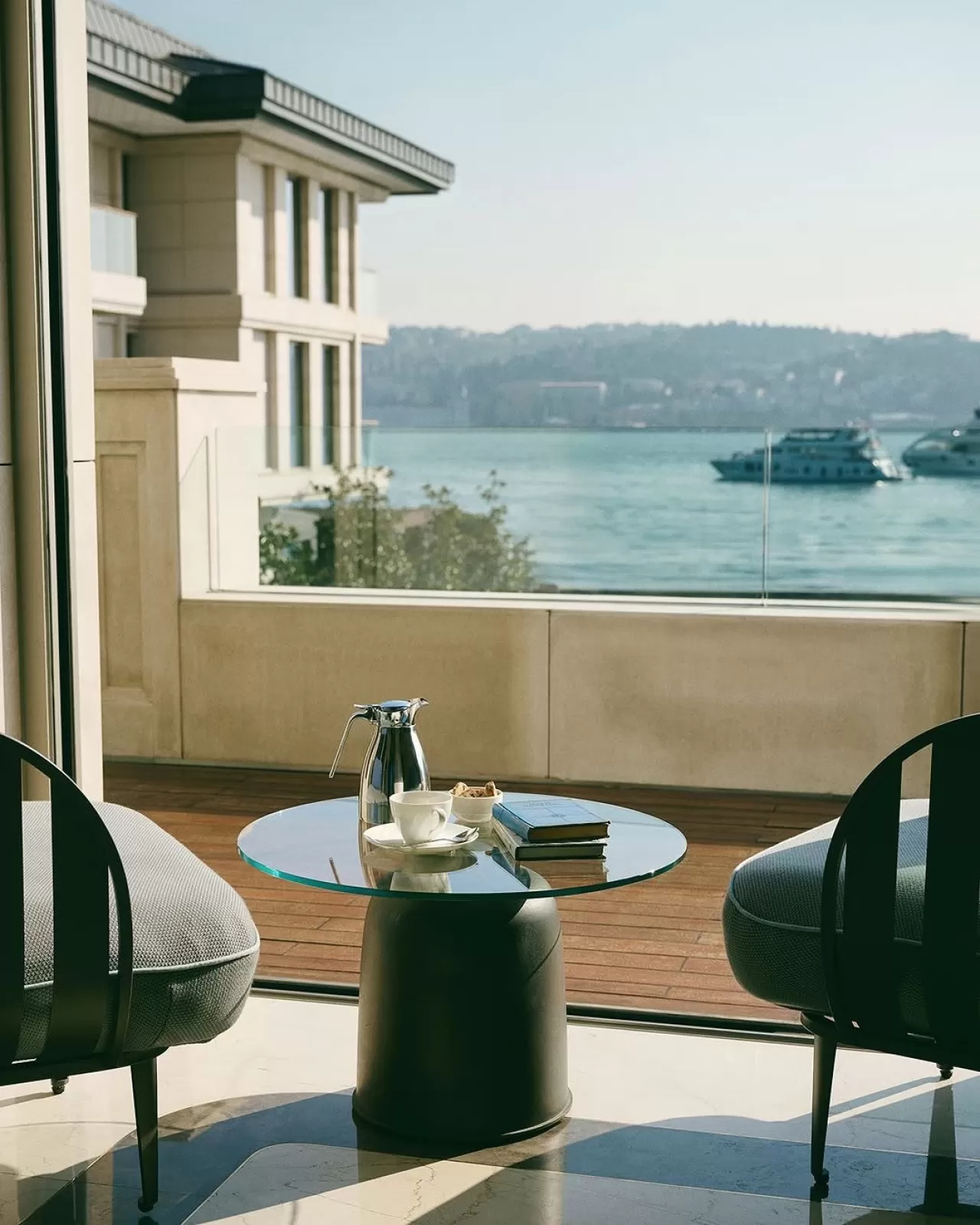 Mandarin Oriental Bosphorus İstanbul, Sonbaharın Son Işıklarında Huzurlu Bir Manzara Sunuyor
