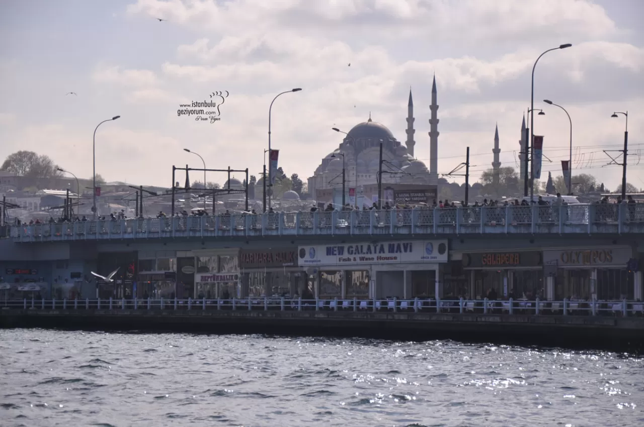Karaköy'ün Gizli Sokaklarında Zaman Yolculuğu