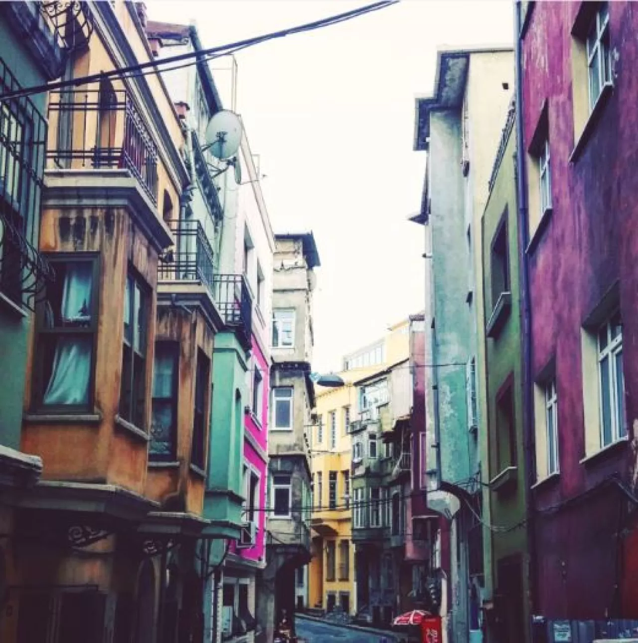 Balat'ın Sokaklarını Kahve Kokusu Sardı