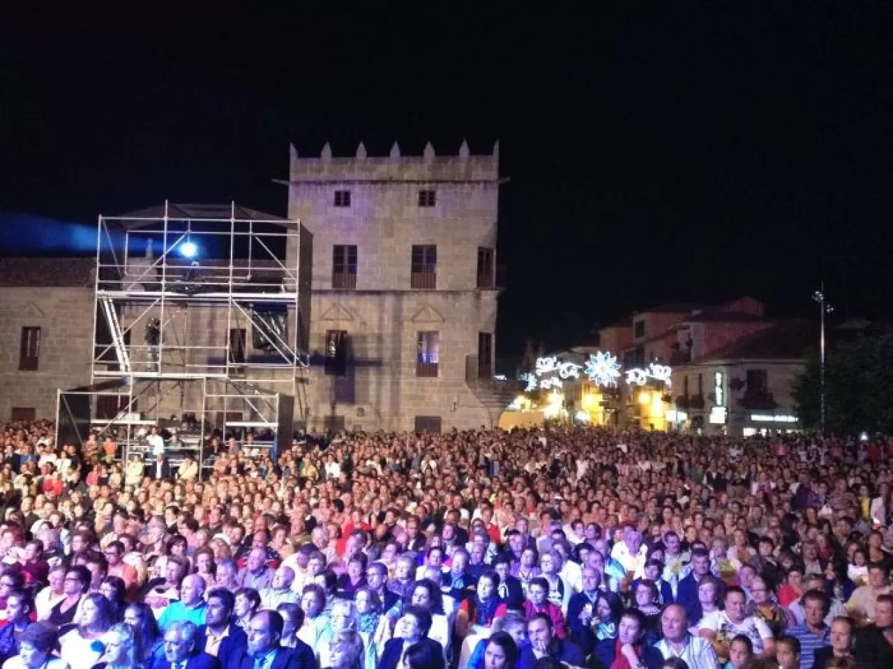 Cambados'da Bir Şarap Denizi: Fiesta del Albariño Festivali