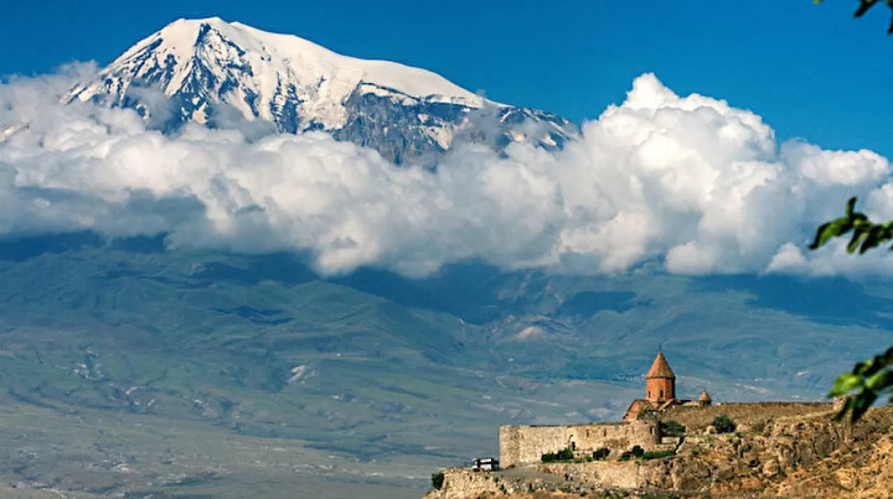 Ağrı Dağı'nda Nuh'un Gemisi Keşfi: 5 Bin Yıllık İnanç ve 190 Yıllık Bilimsel Arayış