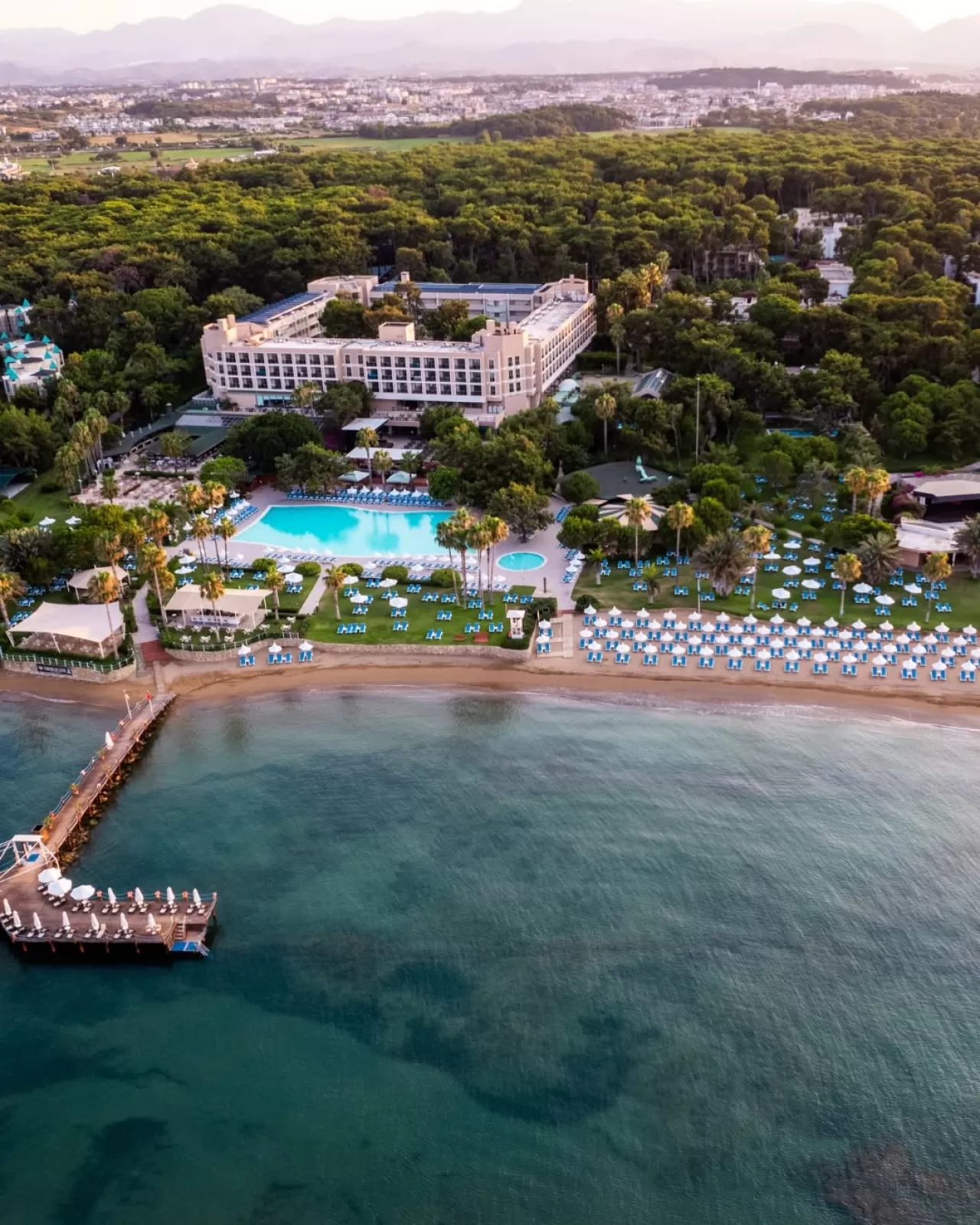 Side'da Huzur Dolu Bir Kaçamak: Hotel Turquoise'un Manzarası