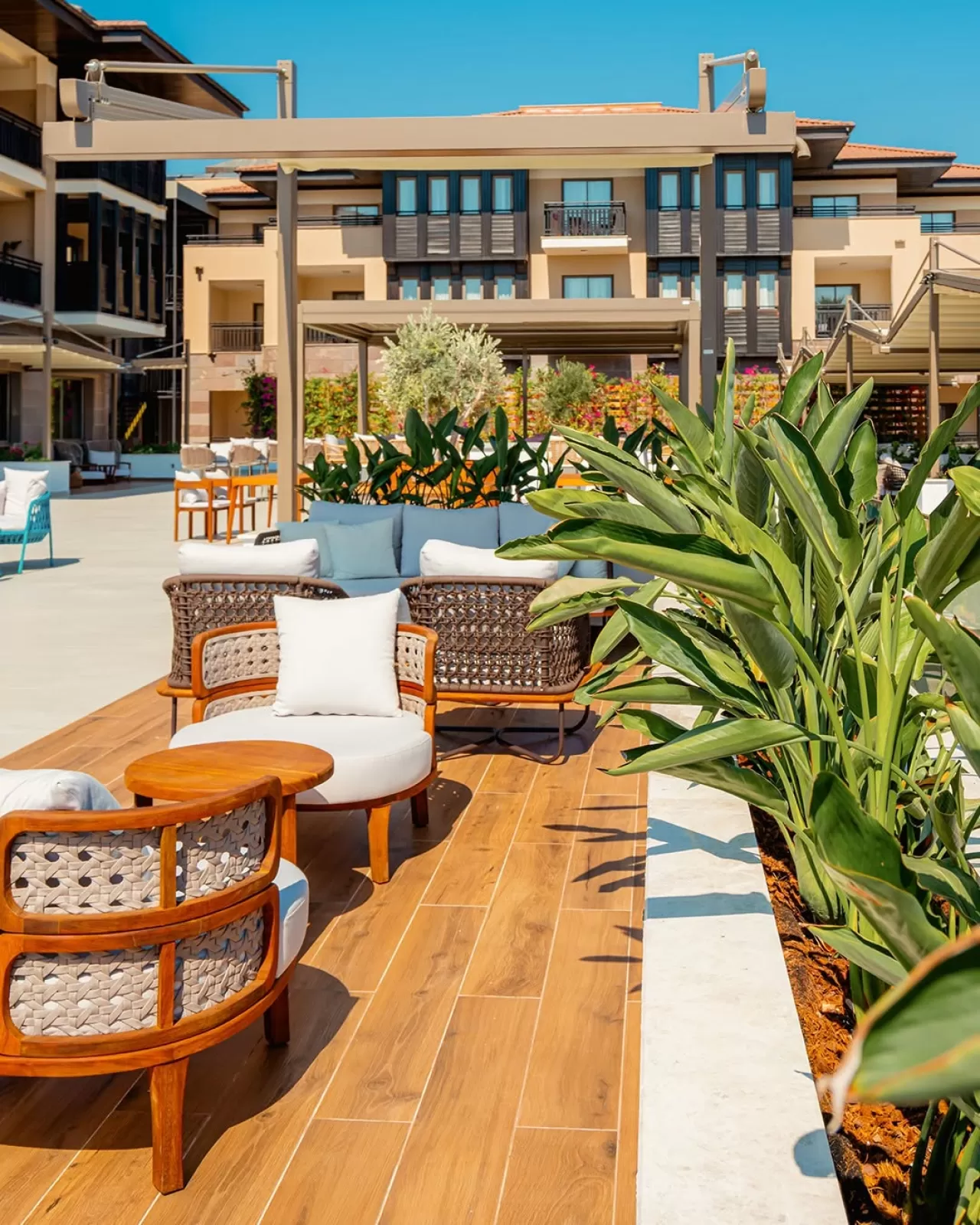 Club Calimera Serra Palace, Terasında Bohem Bir Ruhla Yenileniyor