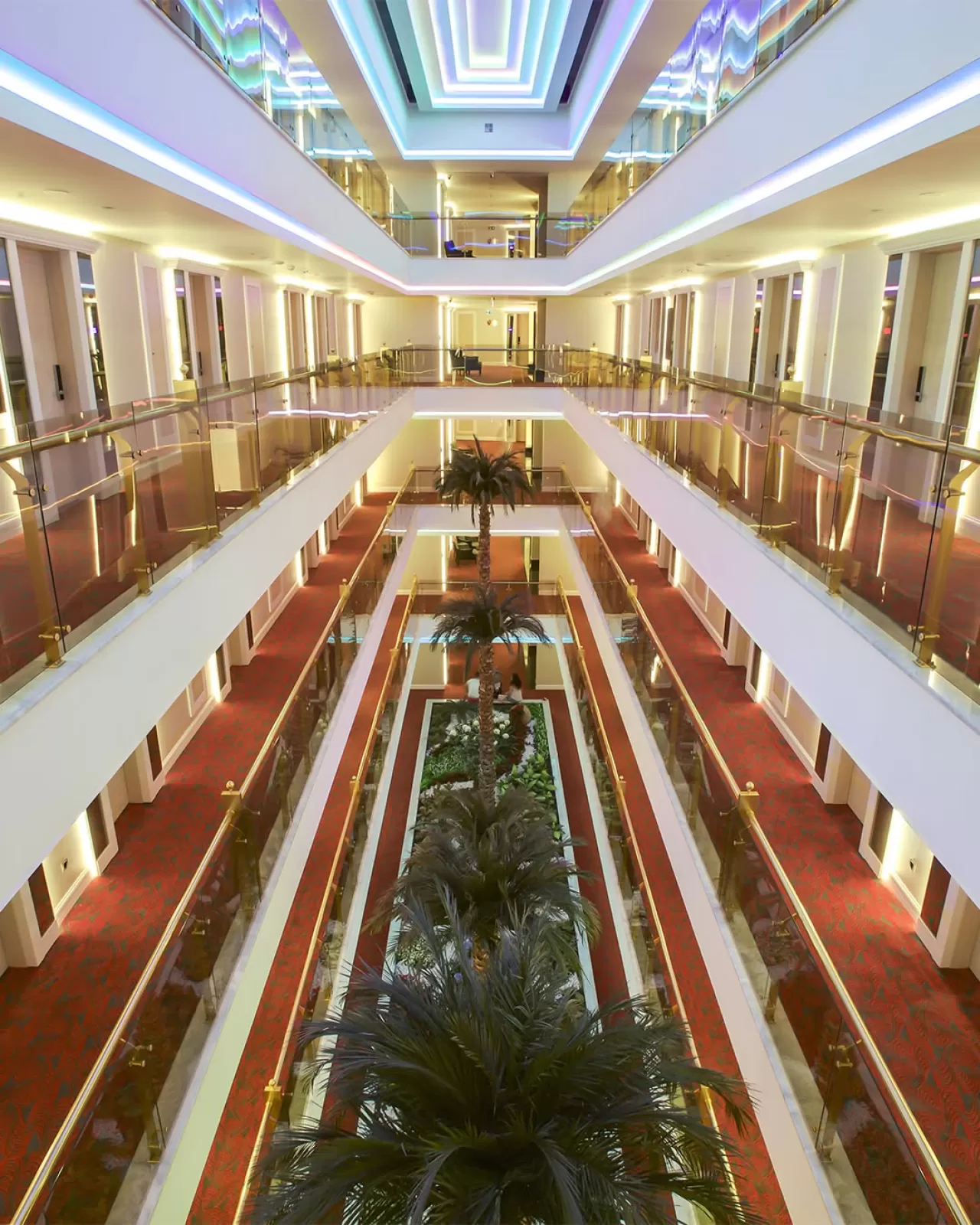 Azura Deluxe Resort&SPa, Misafirlerini Zarafet Dolu Bir Dünyaya Davet Ediyor