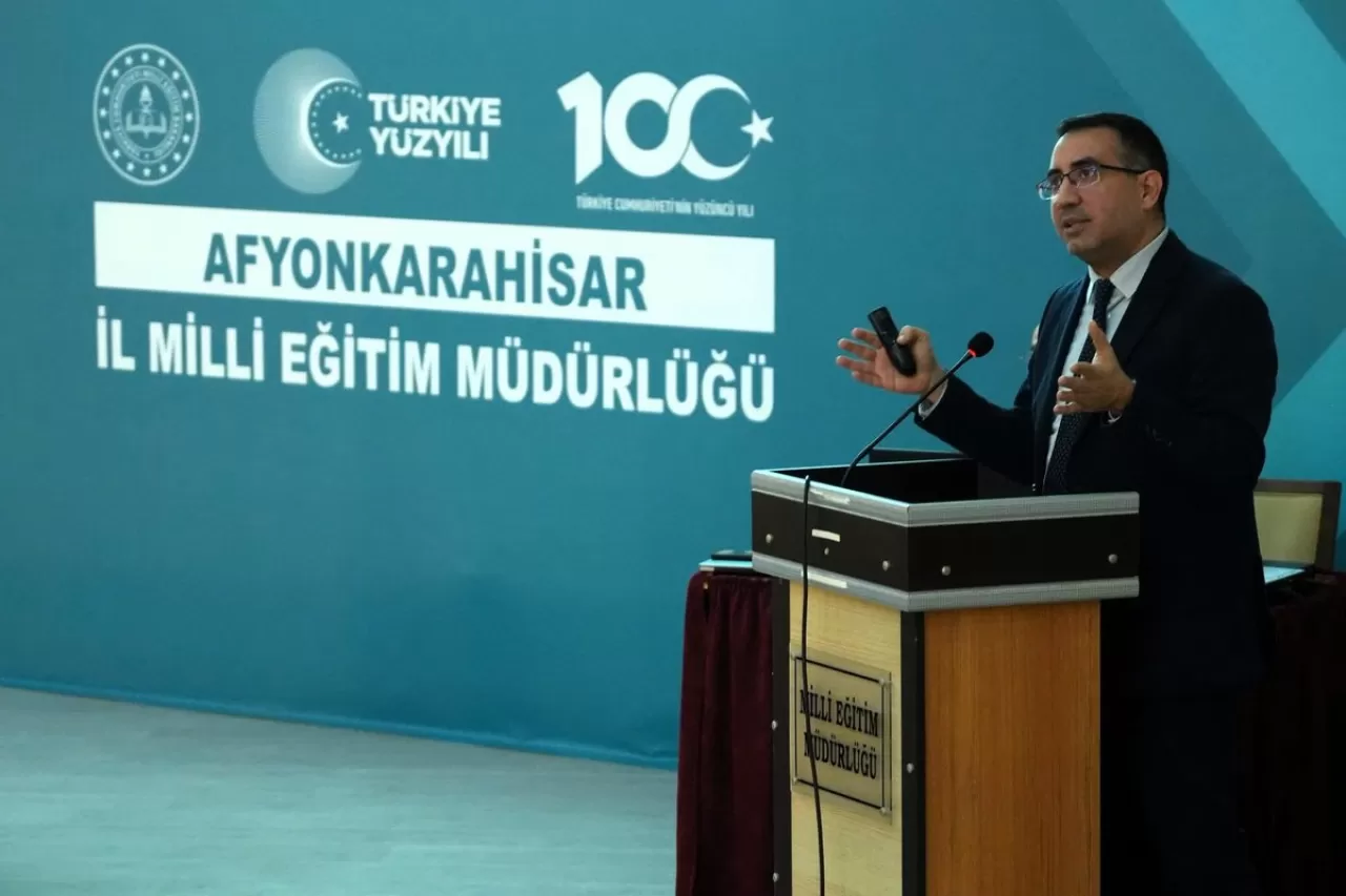 AKÜ'de İdari Personel İçin Protokol Kuralları Eğitimi Düzenlendi