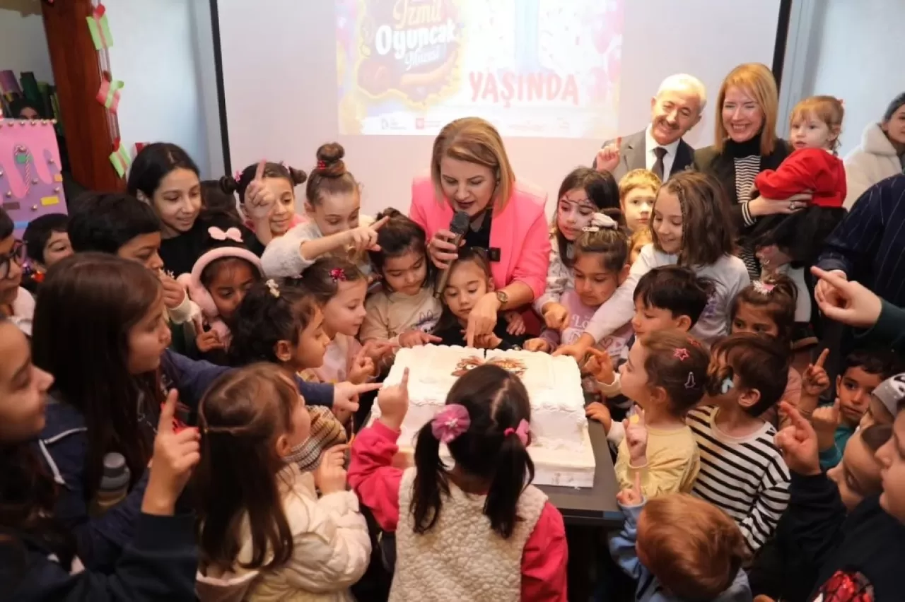 İzmit Oyuncak Müzesi, Açılışının Birinci Yılını Coşkuyla Kutladı
