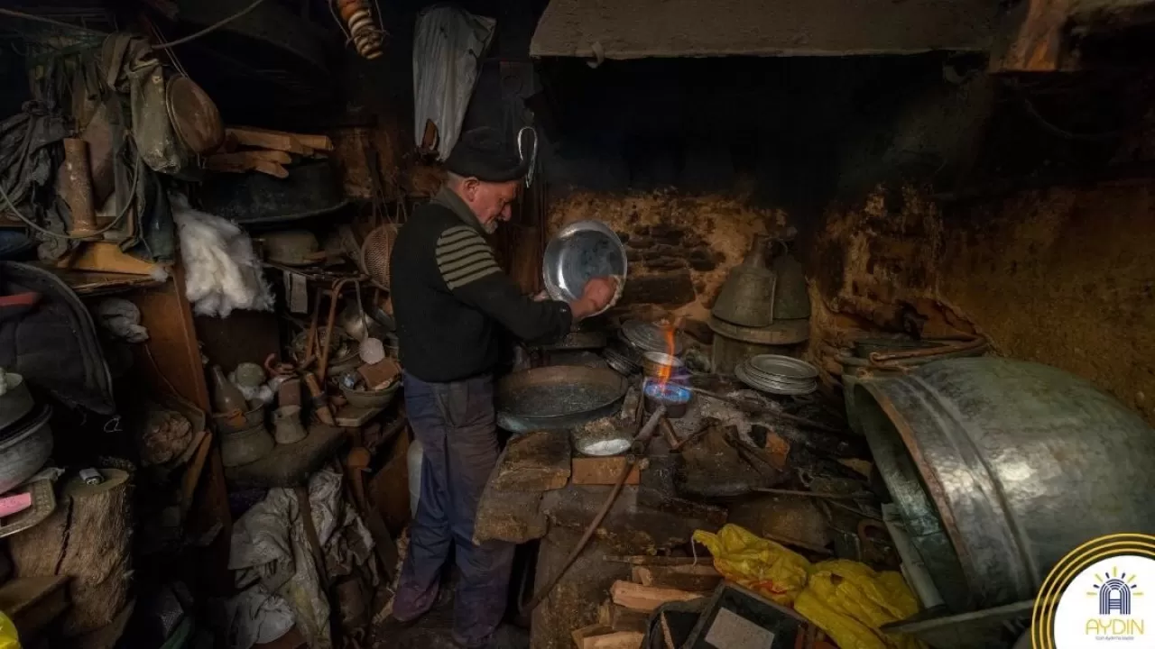 Aydın'da Nesilden Nesile Aktarılan Kalaycılık Zanaatı
