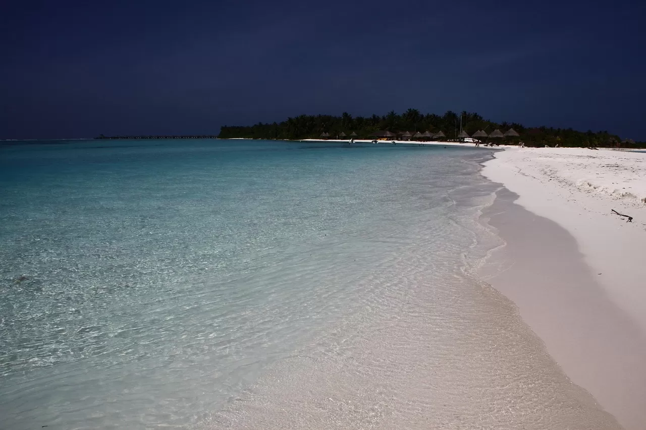 Maldivler mi Kaş mı? Lüks ve Huzur Arayanlar İçin Karşılaştırmalı Rehber