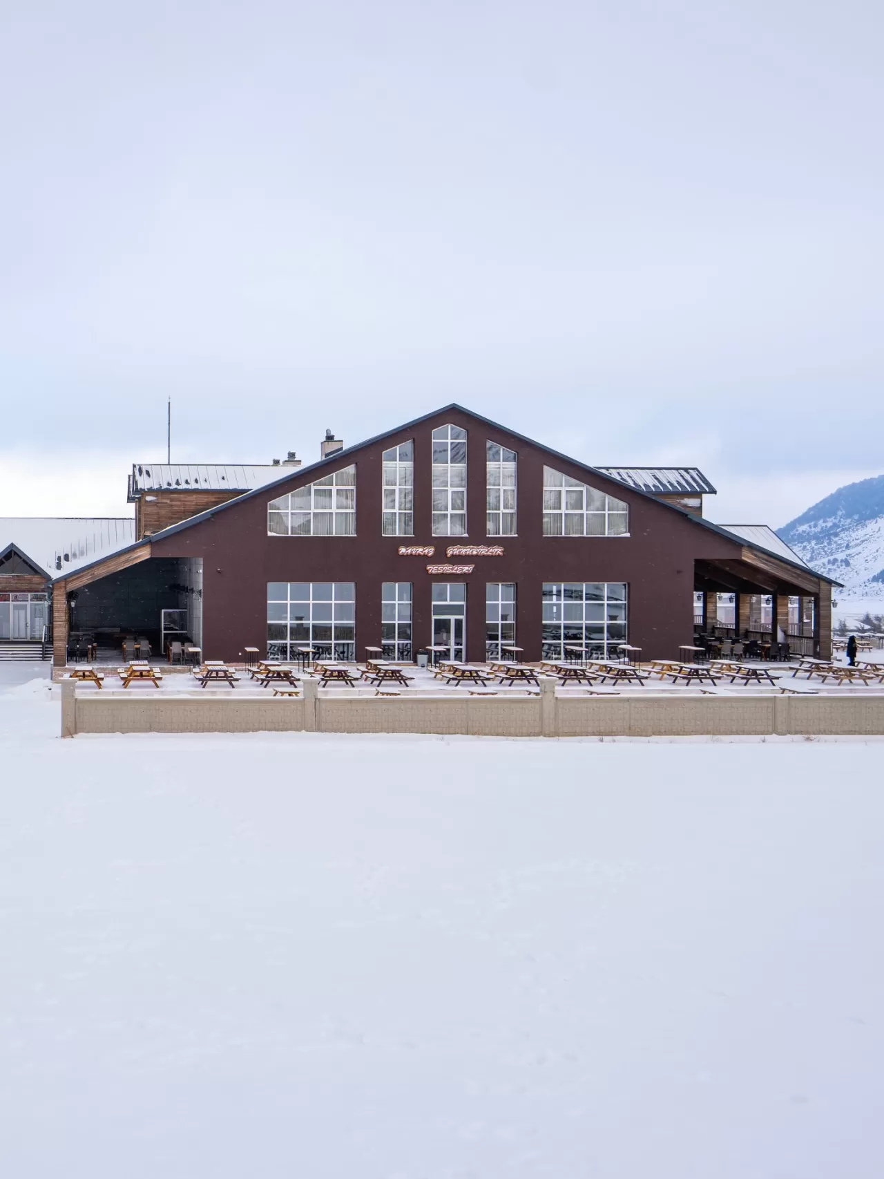 Davraz'da Kayak Keyfinden Sonra Sıcacık Bir Mola: Cafe Barida