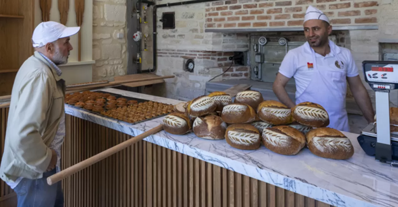 Cibali Fırınlarından Boğaz'ın Balıkçılarına: İstanbul'un Kayıp Lezzet Katmanlarının Sosyal Tarihi