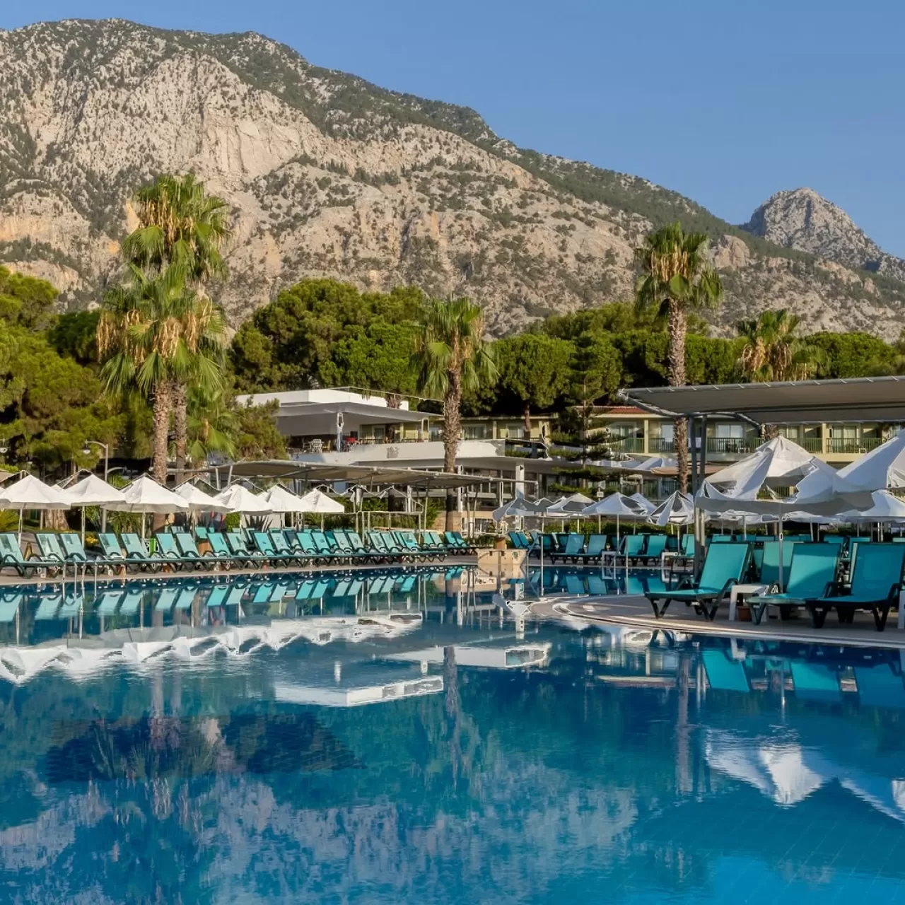 Crystal Flora'dan Erken Rezervasyon Fırsatıyla Ailece Tatil Planı