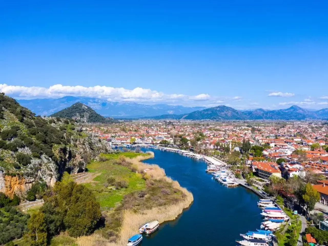 Muğla'nın Saklı Cenneti: Köyceğiz ve Dalyan Kanalı'nın Büyüsü