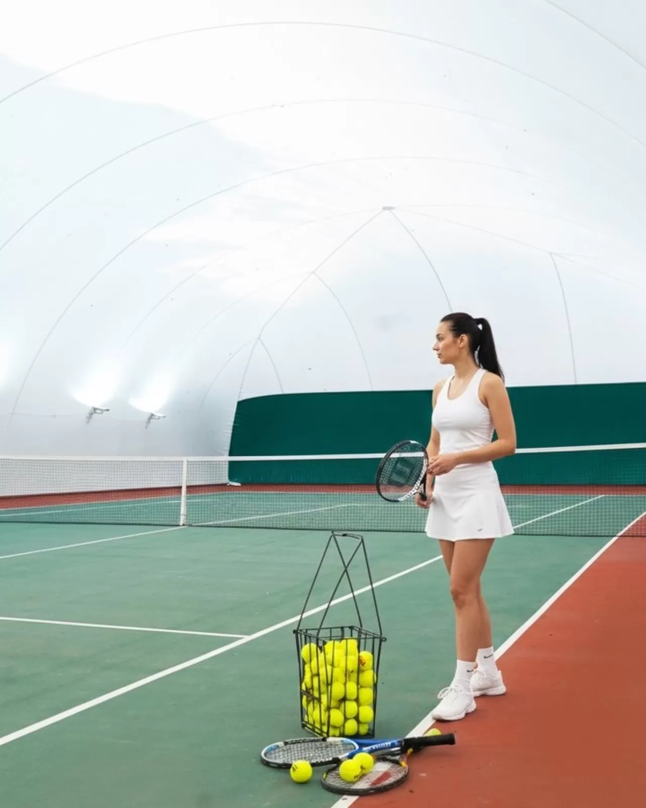 Grand Hyatt İstanbul'da Sezonu Kapalı Tenis Kortunda Karşılayın