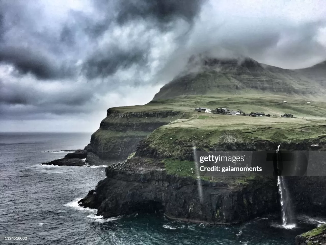 Fotoğraf Karelerinin Ötesinde Bir Yaşam: Faroe Adaları'nın Gizli Cenneti Gásadalur