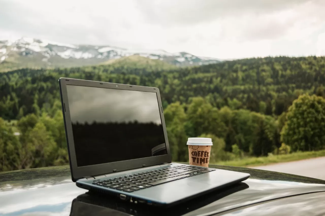 Siber-Göçebe Rüyası: Antik Patikalarda Yüksek Hızlı İnternet Mümkün mü?
