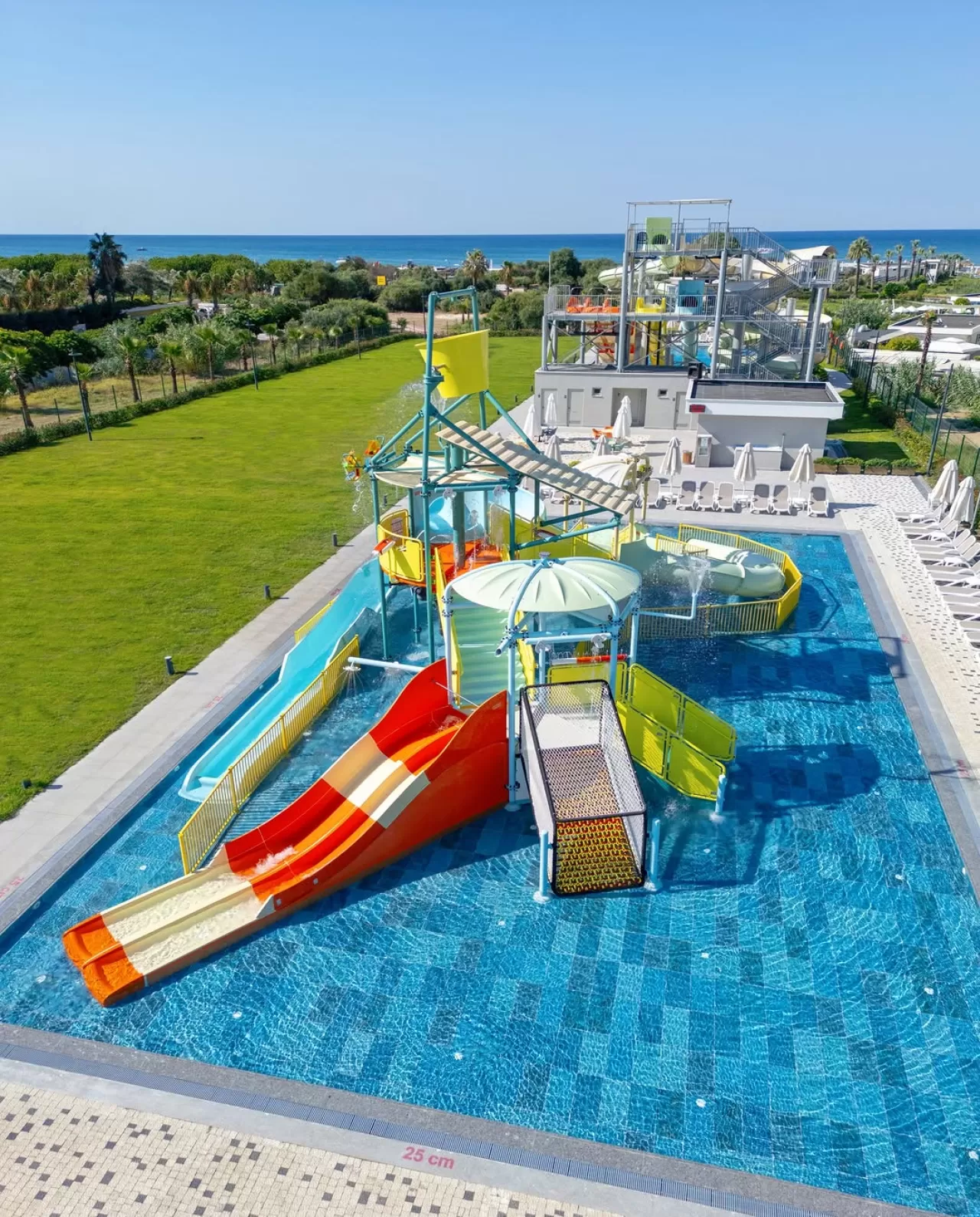 Novum Garden Side Hotel, Su Parkı ve Deniz Keyfi ile Tatilcileri Bekliyor