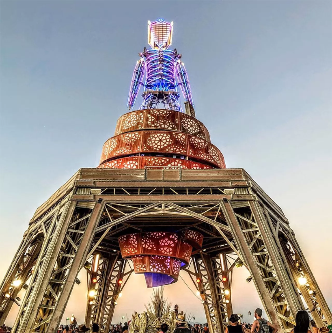 Burning Man: Çölde Doğan Geçici Metropol ve Yaratıcılığın Şenliği