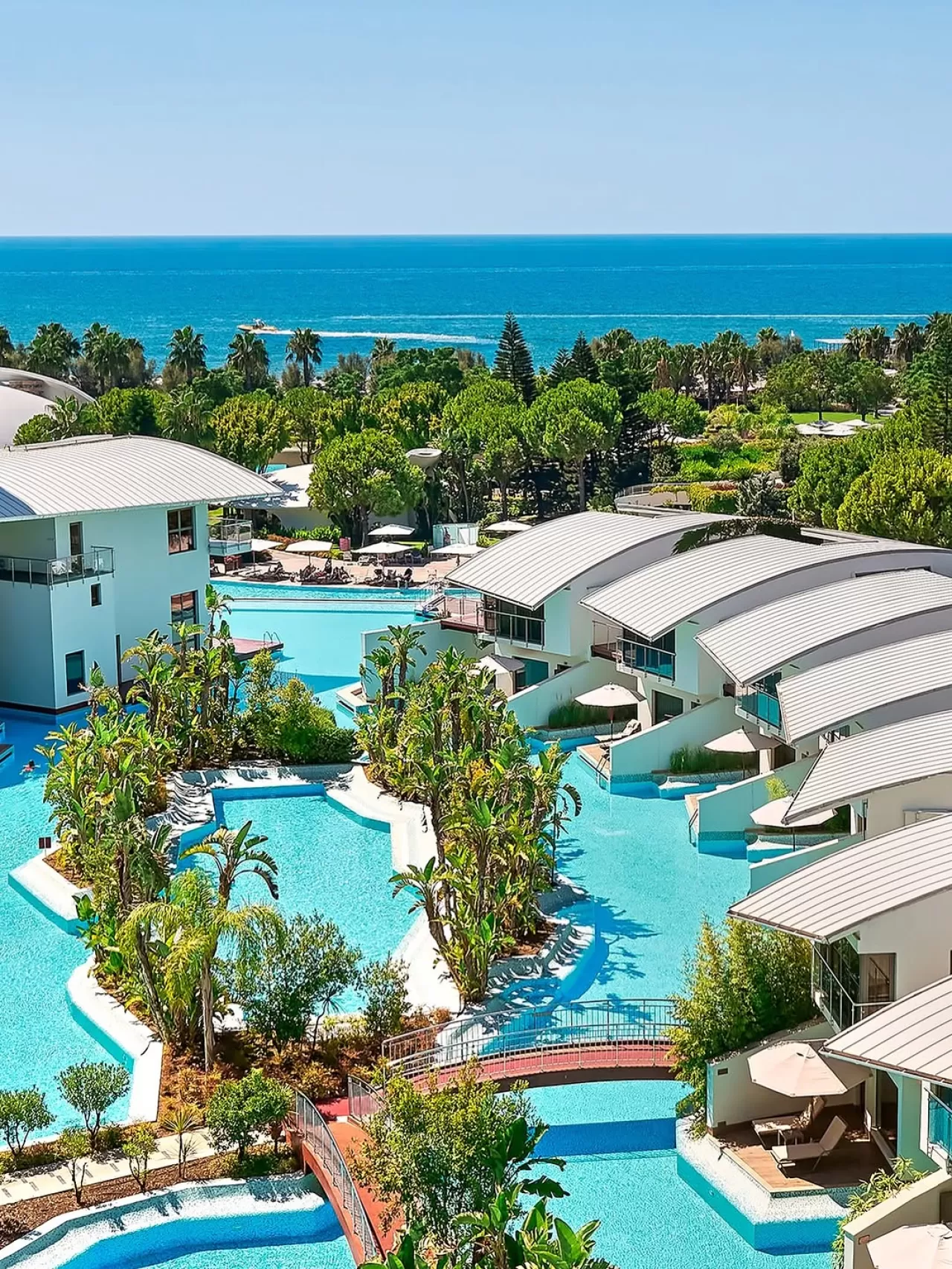 Cornelia Diamond Resort'ta Erken Rezervasyon Fırsatı: Konfor ve Manzara Tadında Bir Tatil