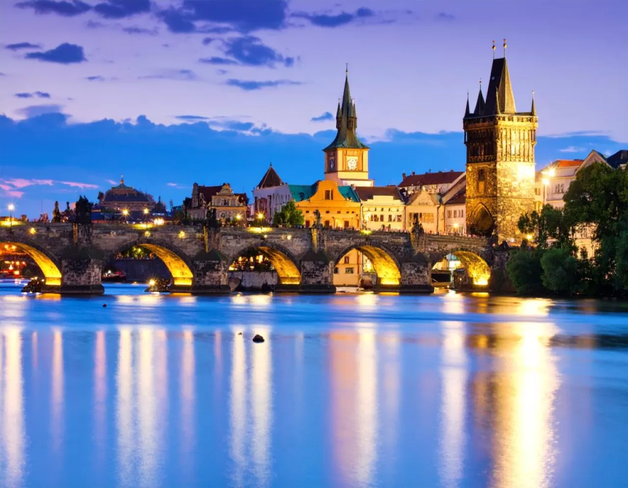 Prag'ın Kalbinde Bir Sığınak: Žižkov'un Otantik Sokaklarında Kaybolmak