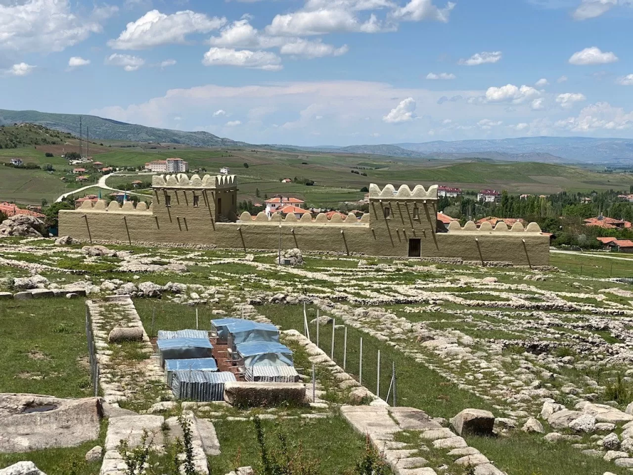 Hattuşa'nın Yeşil Taşı: Arkeoloji ve Teknoloji Bir Gizemi Daha Aydınlatıyor