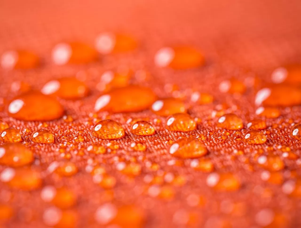 Güneş Yanığı Kabusuna Son: Su Sporları Tutkunları İçin 3 Teknolojik Koruma Kalkanı