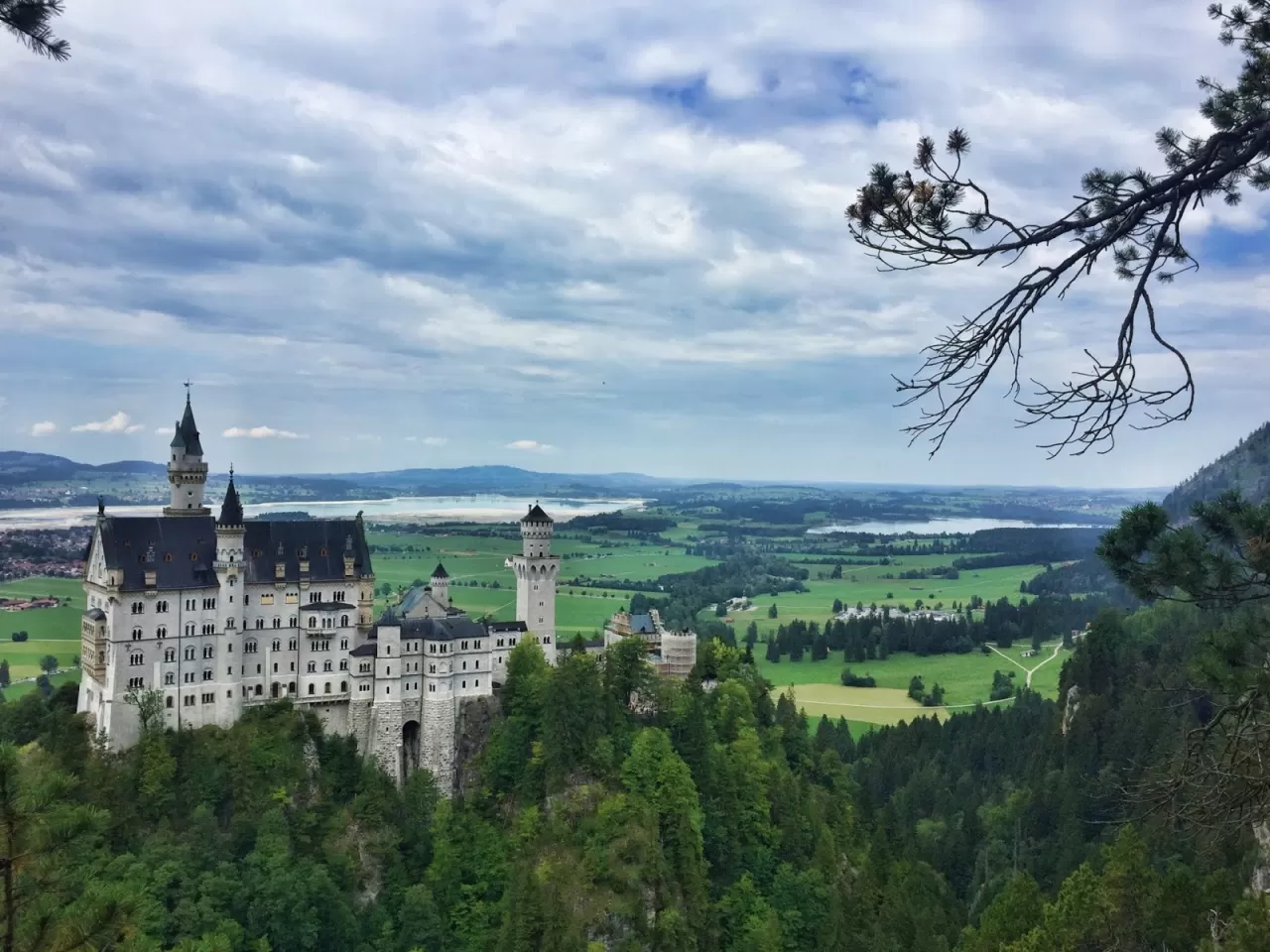 Neuschwanstein Şatosu'nun Perde Arkası: Sosyal Medyanın Masal Şatosunun Yalnız Tarihi