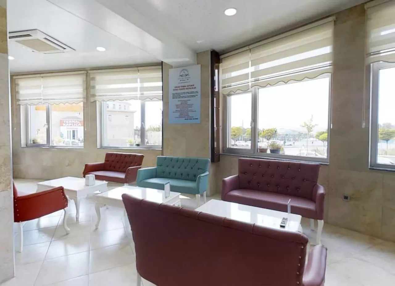 Otel Banyonuz Sizi Hasta Edebilir: Turistler İçin Kritik Hijyen Tehlikeleri ve Korunma Yolları