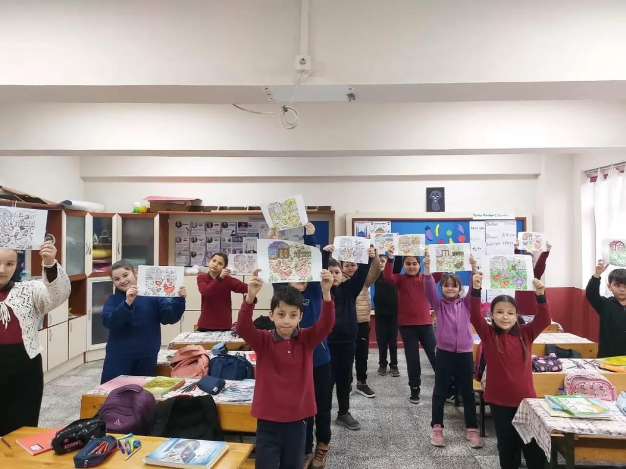 Gezici Kütüphane Çocukları Kitapla Buluşturdu: İlk Durak Bedil İlkokulu