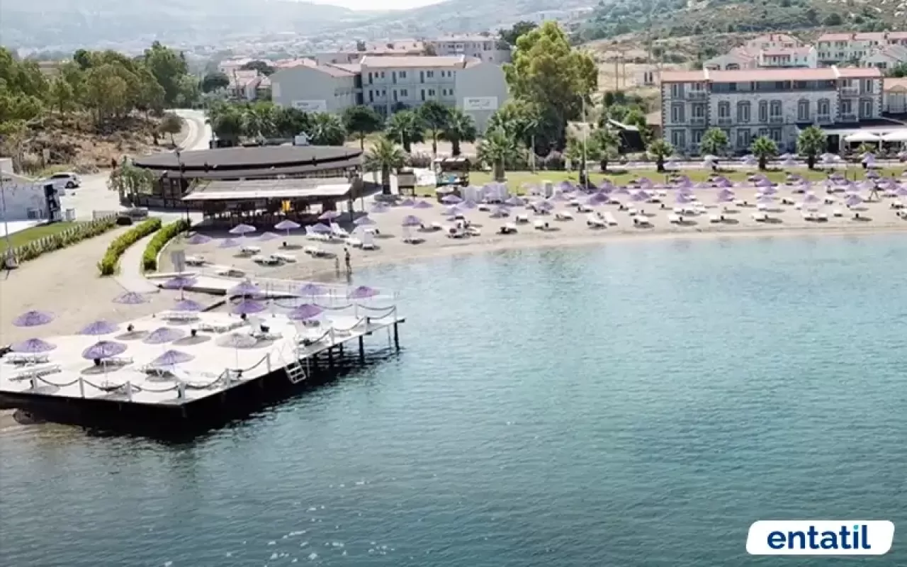 Foça'da Ailece Kaçamak: Mavi Bayraklı Plajlar ve Efsanevi Manzaralar