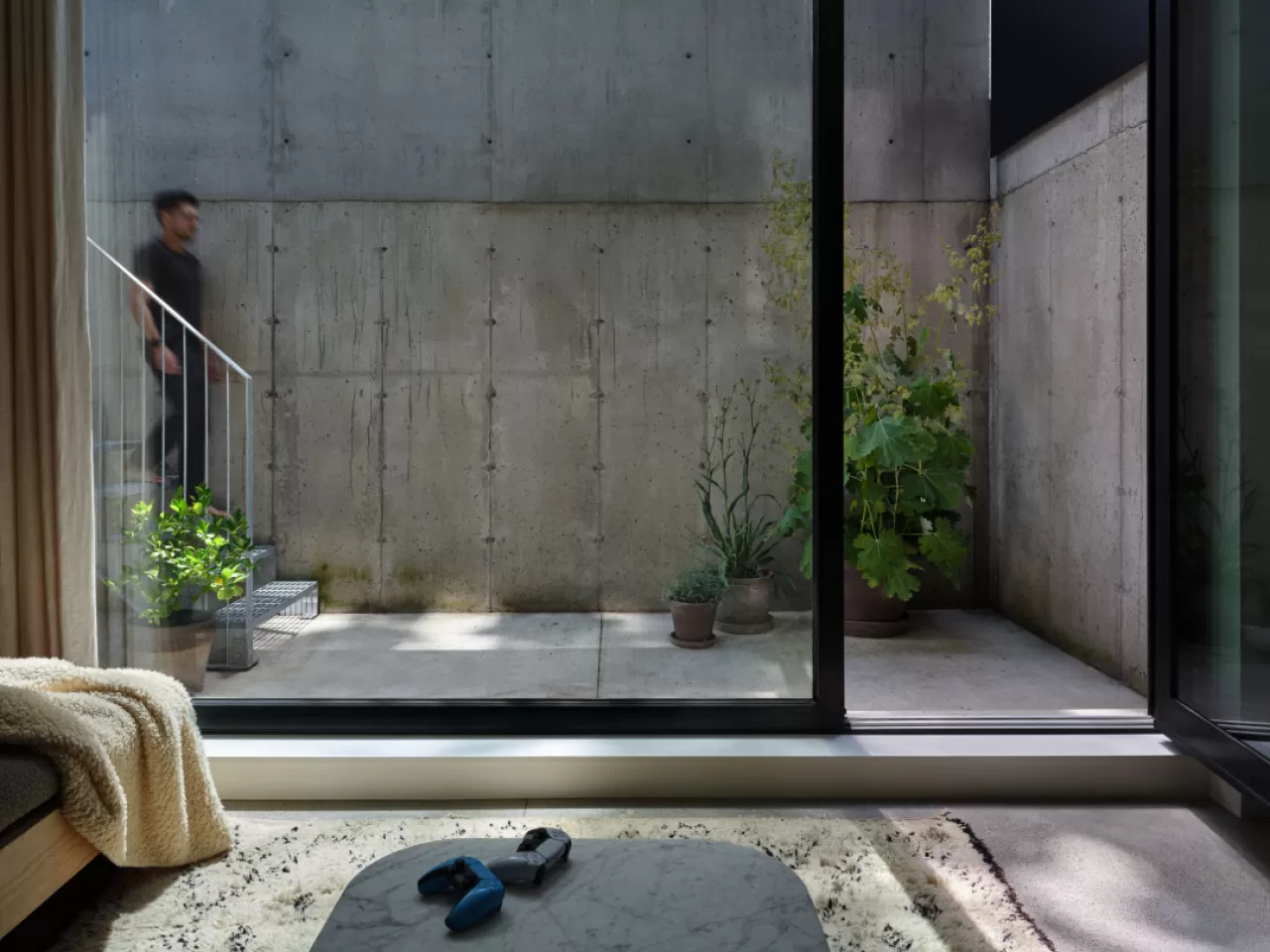 Sumbawa'nın Saklı Cenneti: Bima'nın Geleneksel Evleri ve Vahşi At Sürülerinin İzinde