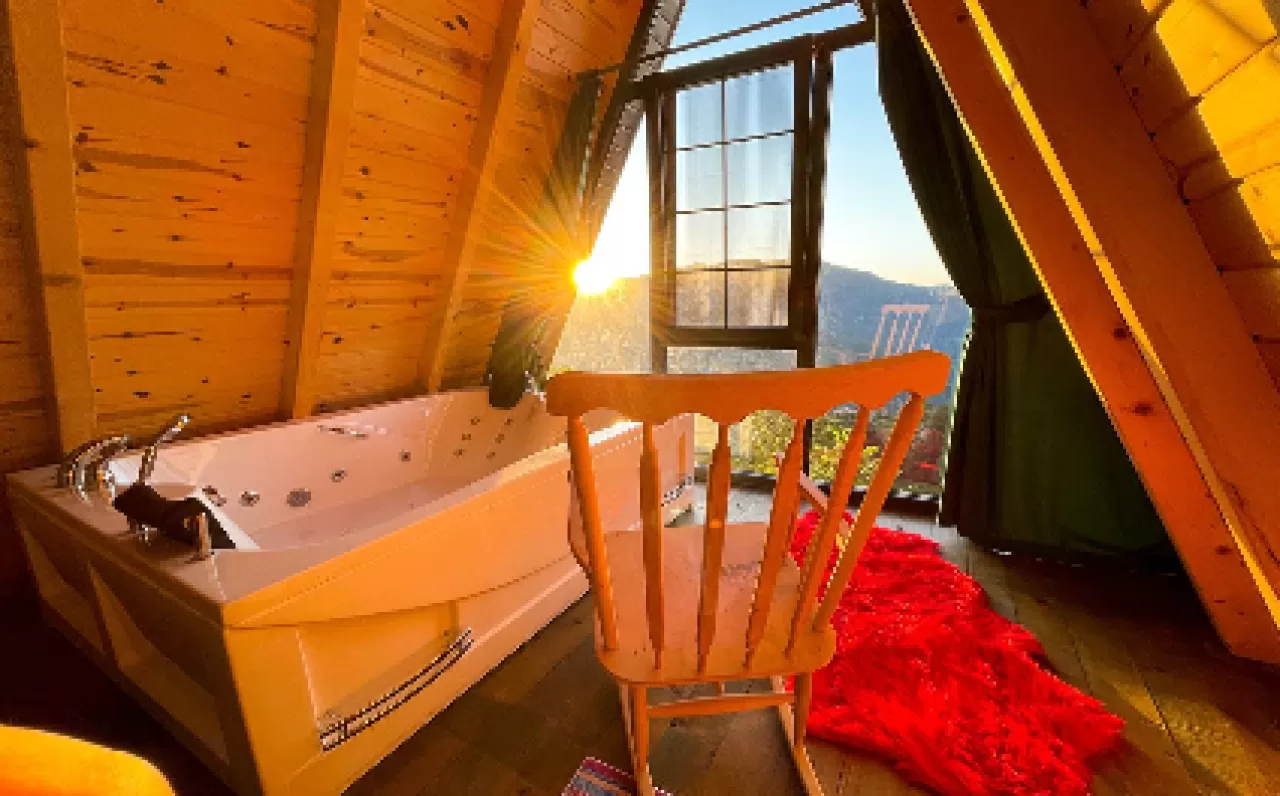 Fırtına Vadisi'nin Saklı Hazinesi: Teknolojiye Direnen Taş Evlerin İzinde