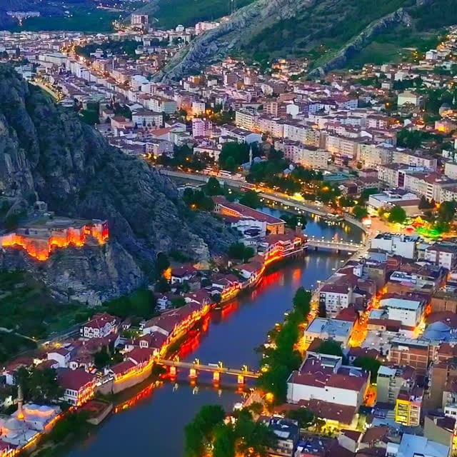 Amasya: Zamanda Duran Bir Şehir