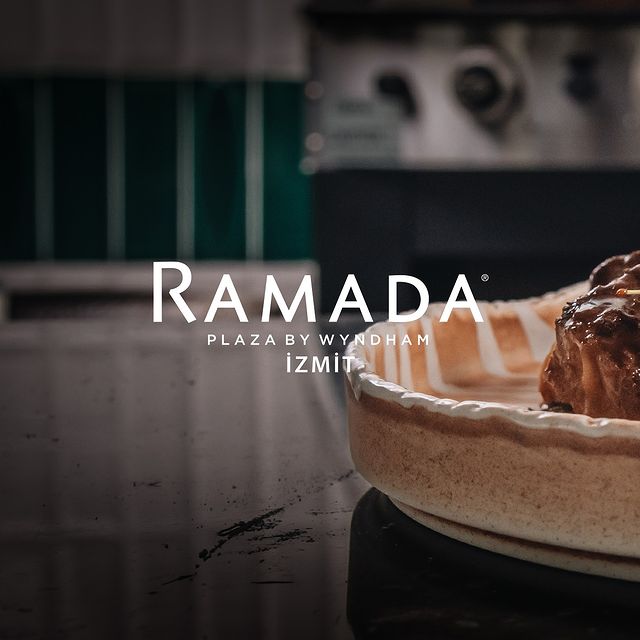 Ramada Otel İçi Lezzet Deneyimi: Crave House Kitchen&Bar