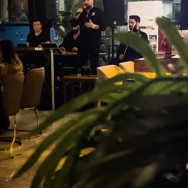 Mövenpick, Diyarbakır'da Süleyman Yaşar'ın Eşsiz Müzik Performansına Ev Sahipliği Yapıyor