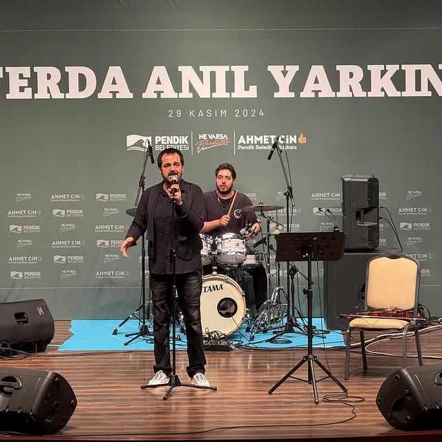 Pendik'te Ferda Anıl YARKIN Konseri Düzenlendi