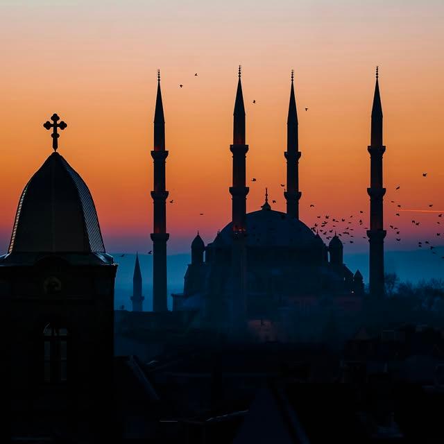 Edirne'nin Gün Batımında Büyüleyici Siluetleri