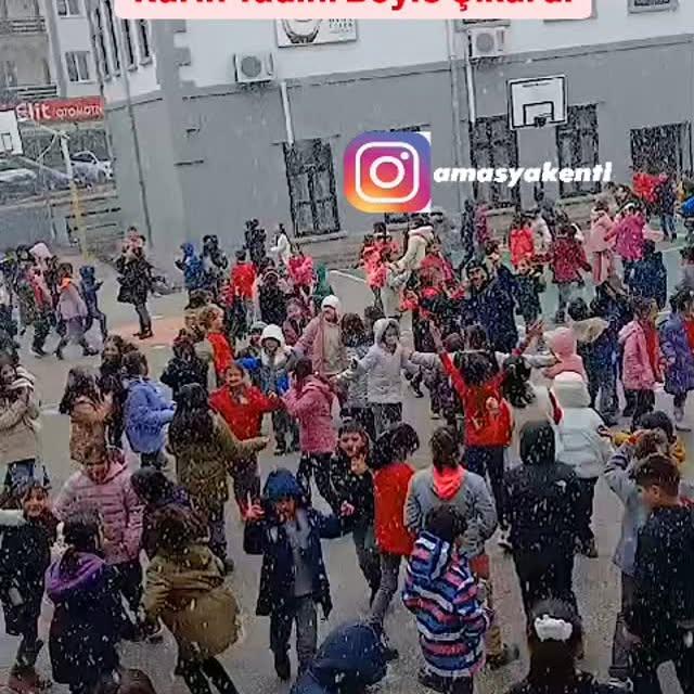 Amasya'da Kar Keyfi ve Okul Yönetiminin Teşekkürü