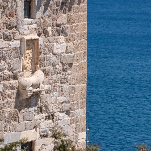 Bodrum Kalesi, Tarihi ve Sanatıyla Ziyaretçilerini Ağırlıyor