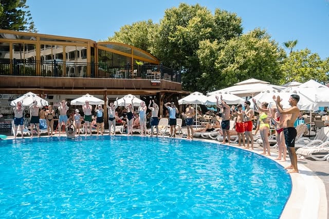 SideStar Beach, Antalya'da Yaz Tatili Coşkusu